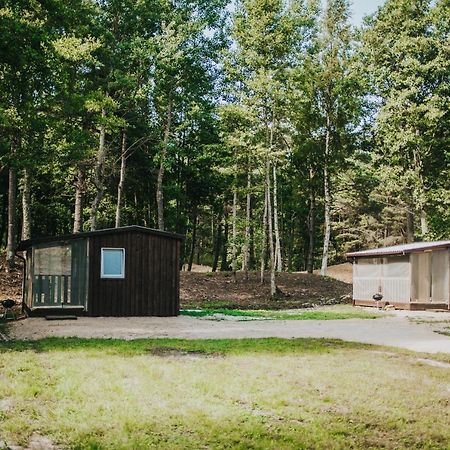 ホテルLivranda Camping Houses Saunags エクステリア 写真