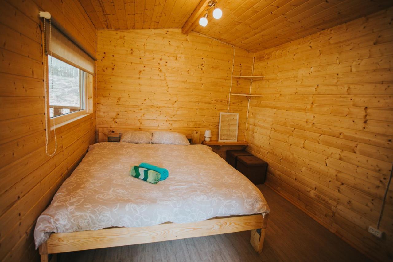 ホテルLivranda Camping Houses Saunags エクステリア 写真